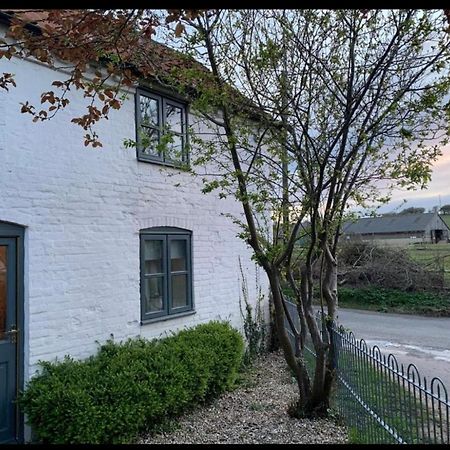 Charming Cottage Lyng  ภายนอก รูปภาพ
